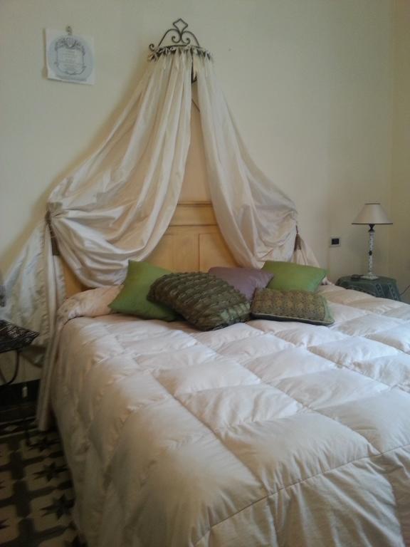 Casa Simonetti Bed & Breakfast Torre del Lago Puccini Ruang foto